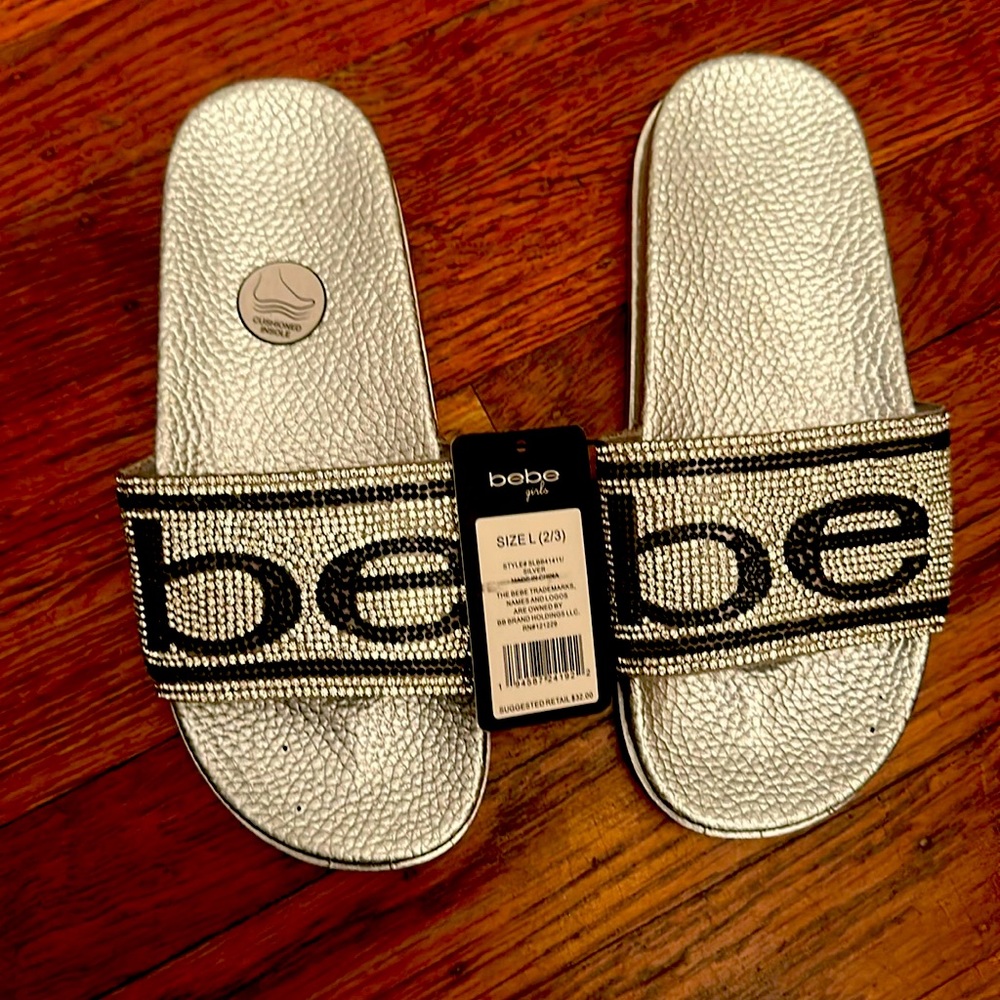 Bebé Brand New slippers kids size 2-3